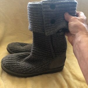 Sweater boots